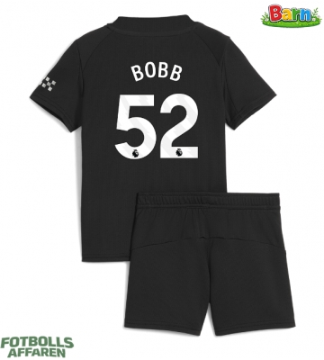 Manchester City Oscar Bobb #52 Bortaställ Barn 2025-26 Kortärmad (+ Korta byxor)